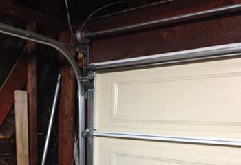 Garage Door Off Track | Garage Door Repair Riverton, UT Garage Door Off Track | Garage Door Repair Riverton, UT